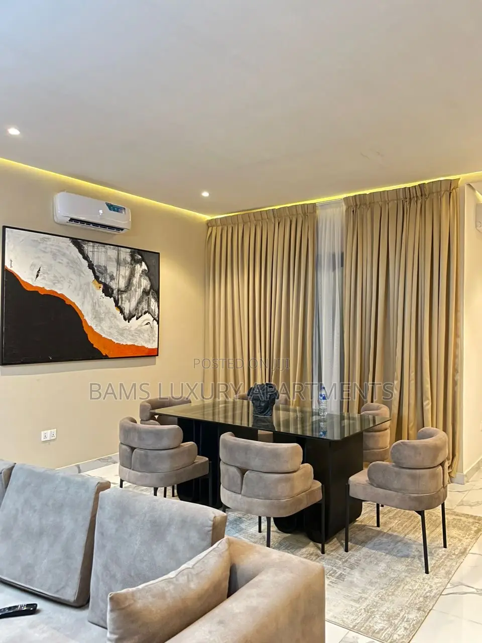 Posh 2 Bedroom Flat in a Posh Neighborhood + PS4 in Victoria Island