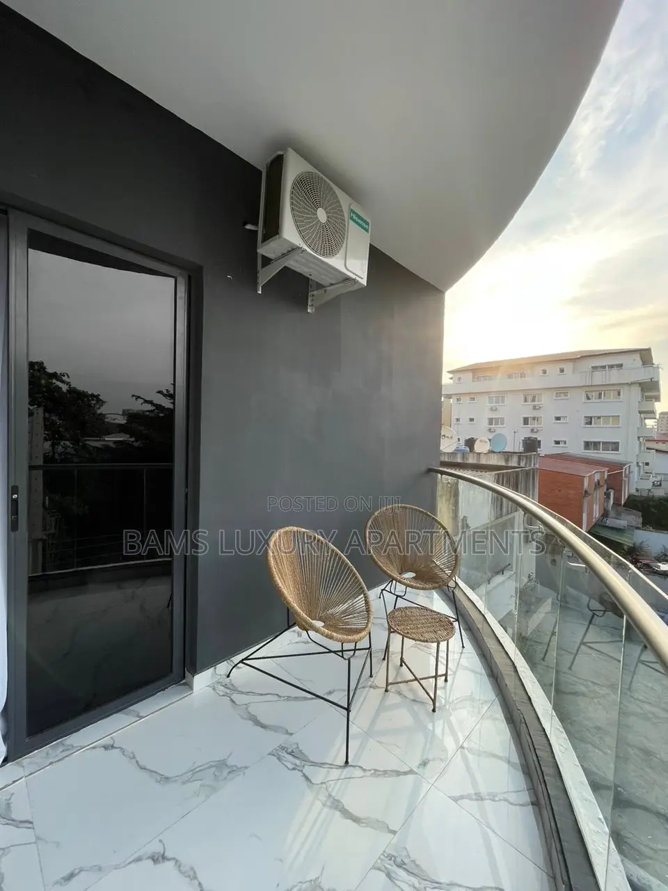 Posh 2 Bedroom Flat in a Posh Neighborhood + PS4 in Victoria Island
