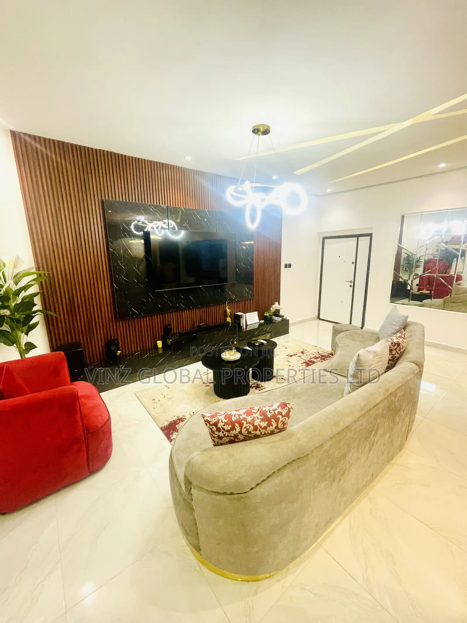 Luxury 2 Bedroom Apartment With Swimming Pool in Lekki