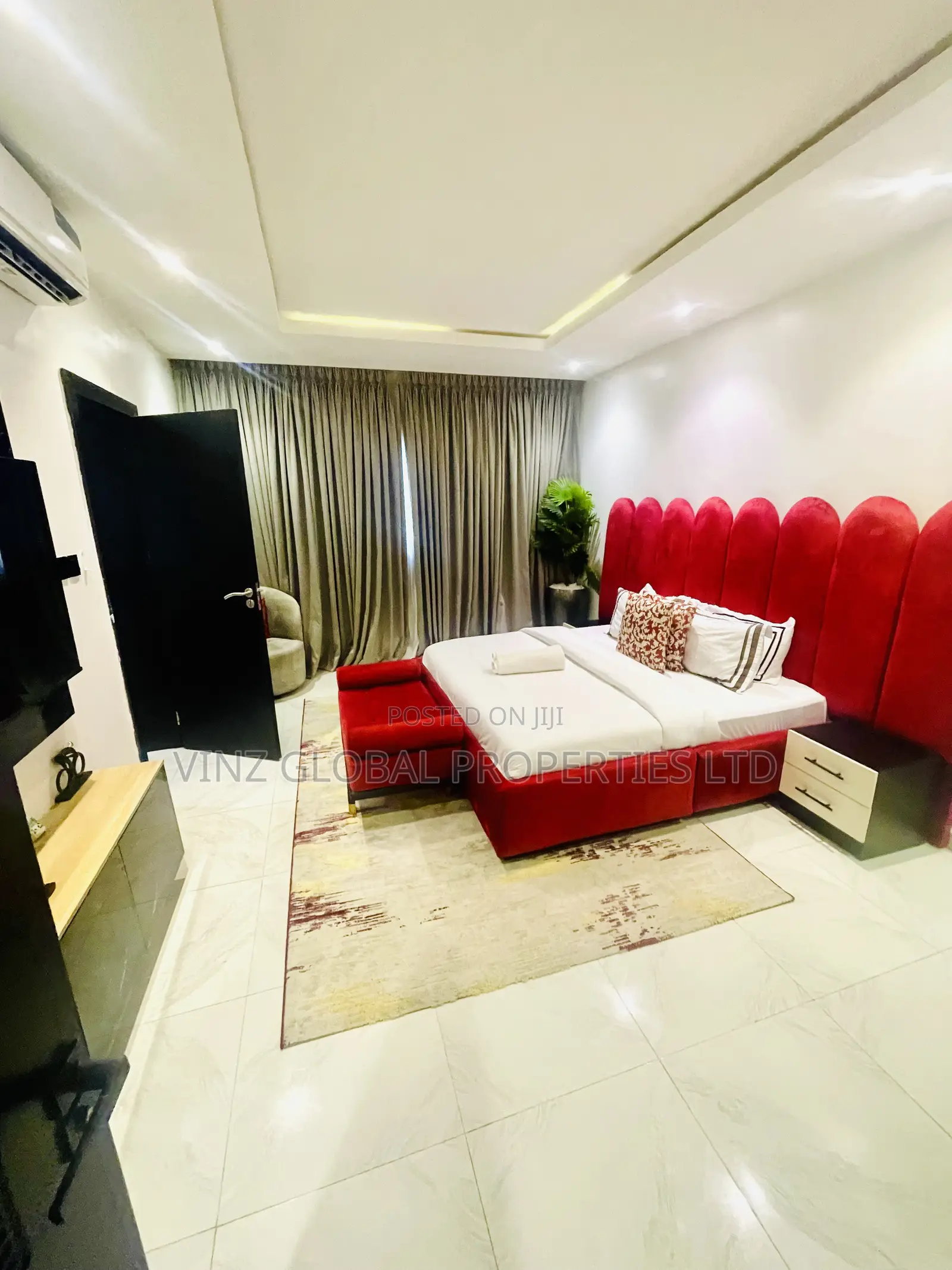 Luxury 2 Bedroom Apartment With Swimming Pool in Lekki