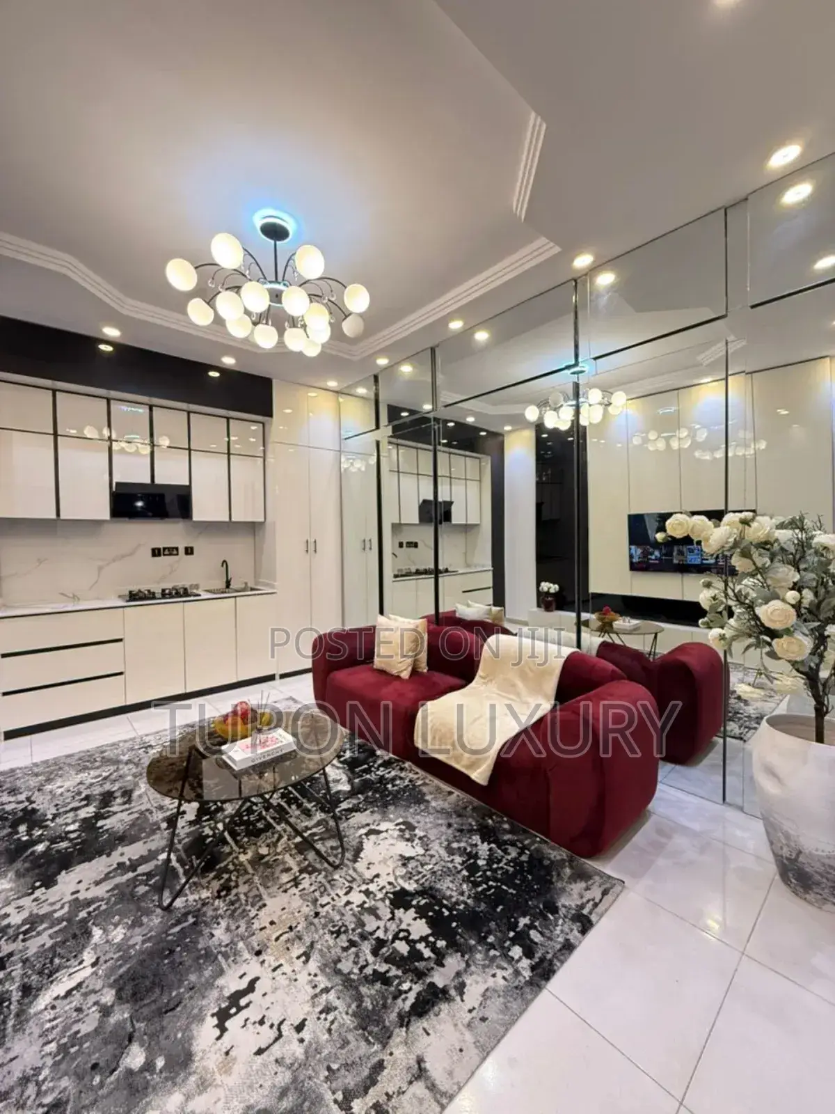 Beautiful 1 Bedroom With a Private Cinema and Bathub in Osapa london