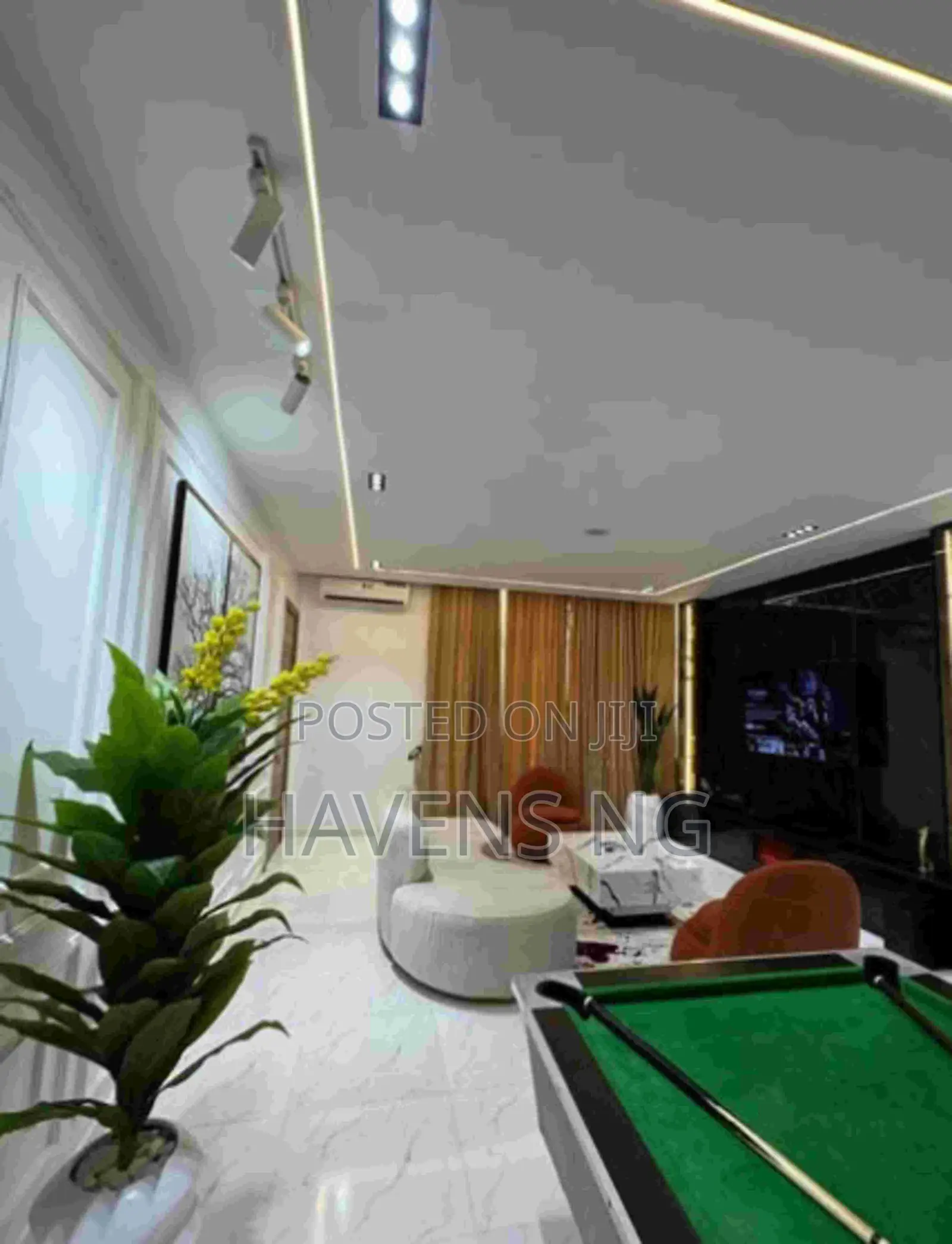 Beautiful 2 Bedroom With Ps5 and Snooker Board in Ologolo