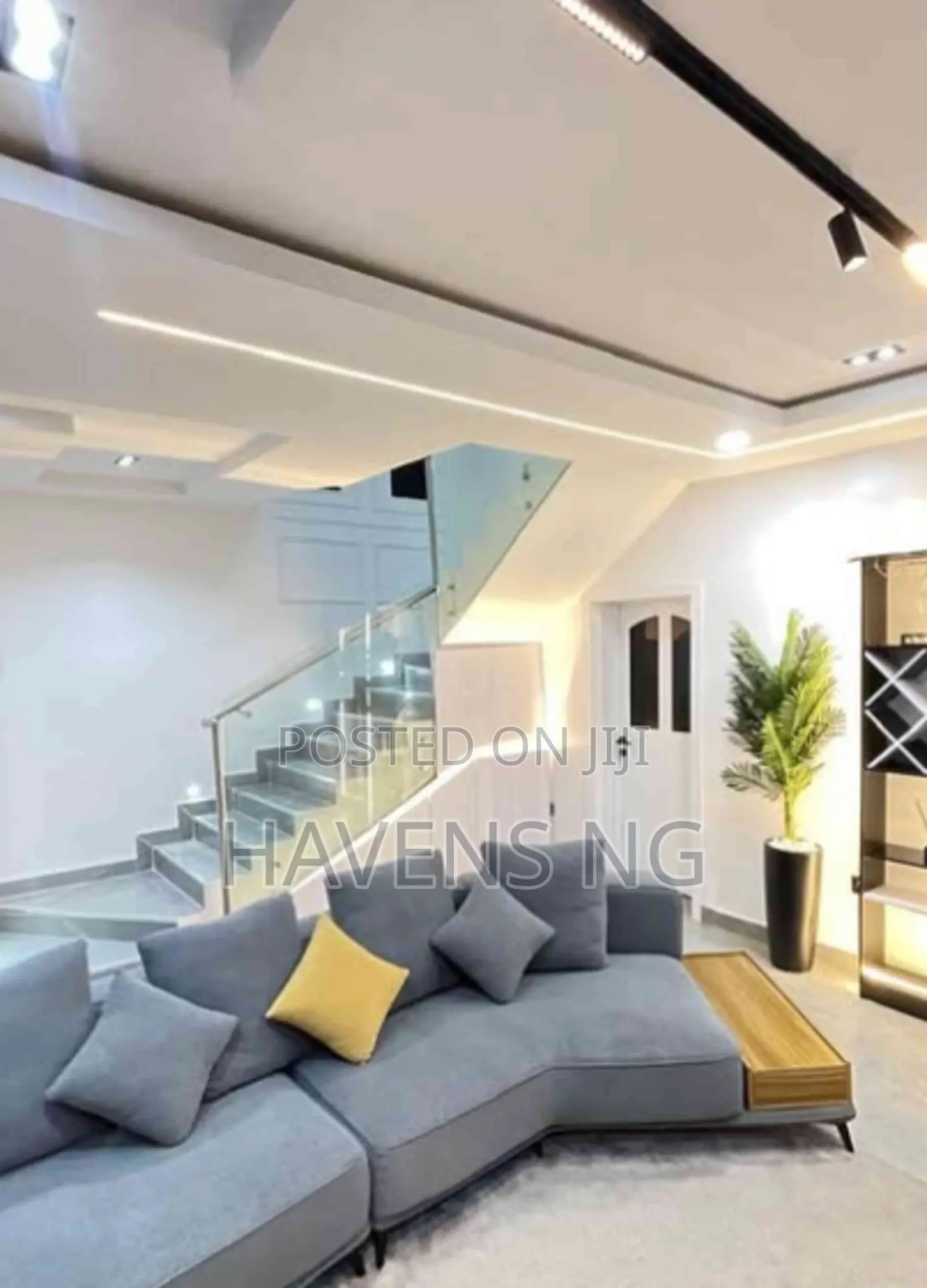 Luxury 2-Bedroom Beachfront Maisonette in Ikate-Elegushi