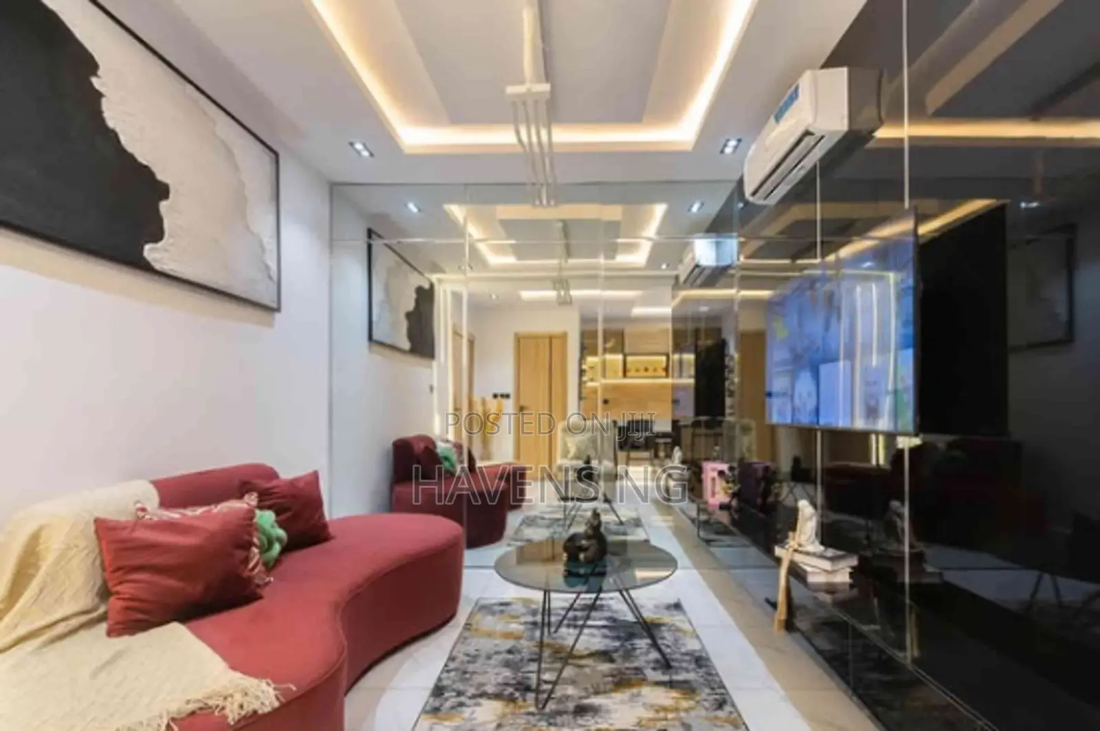 Luxury 1-Bedroom Apartment With PS5 in Ologolo
