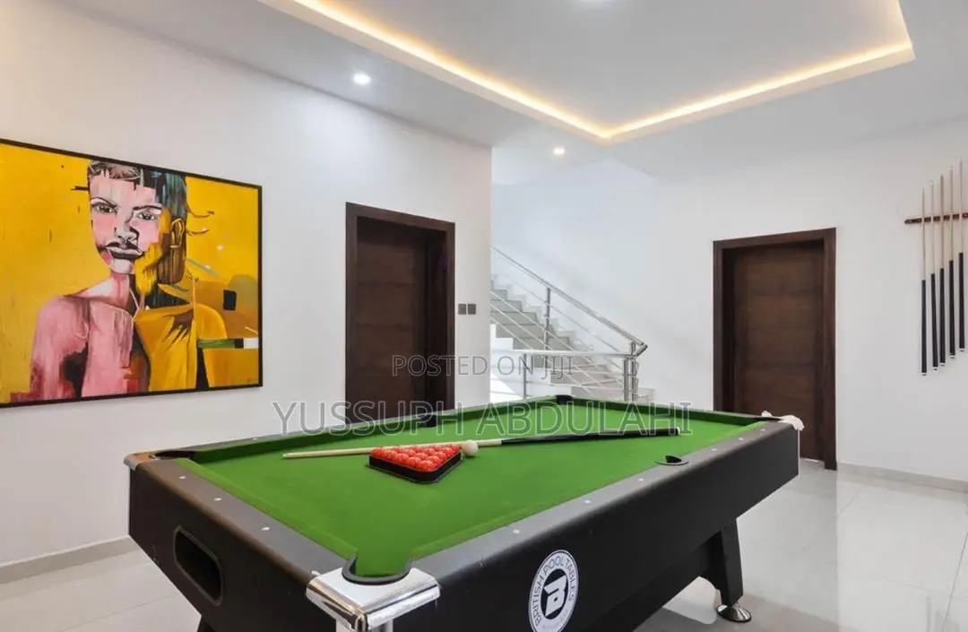 4 Bedrooms Short Let Victoria Island in Victoria Island