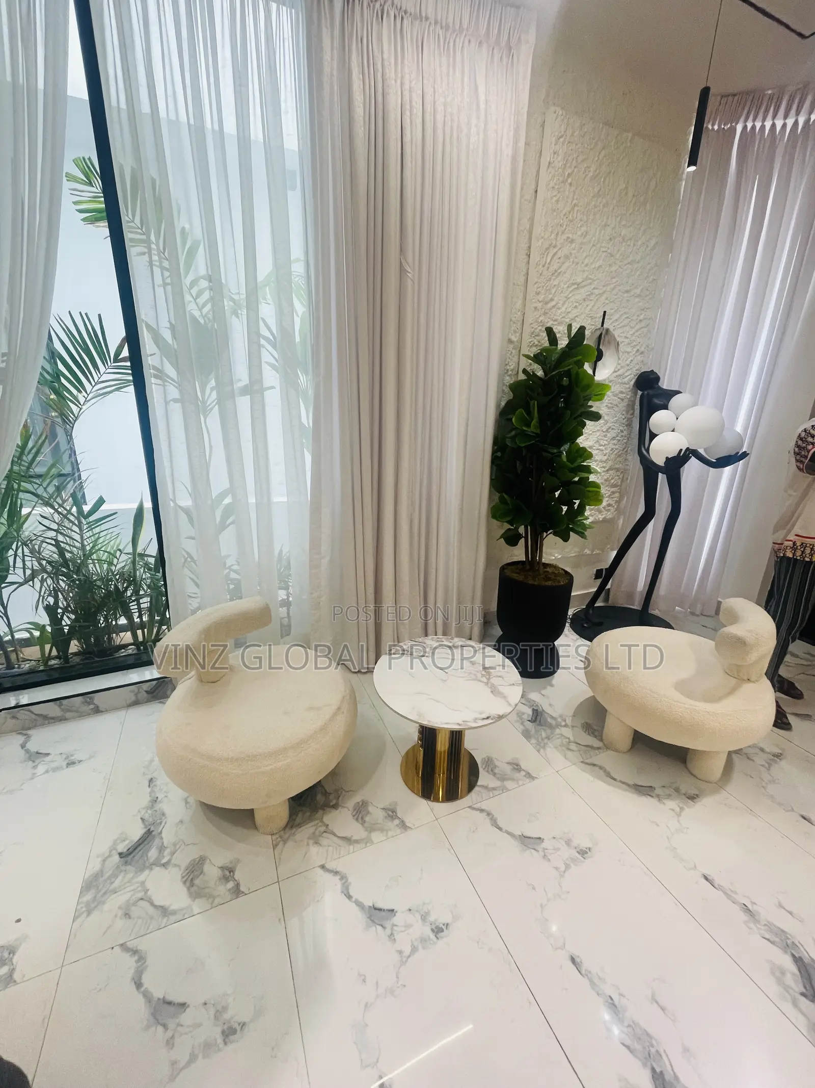 Maisonette 5 Bedroom Duplex With Ps5, Snooker,Tennis Pool in Lekki