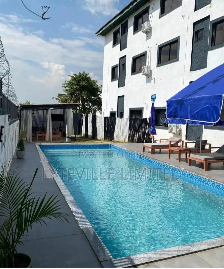 2 Bedroom With Pool Lounge Area in Wuye