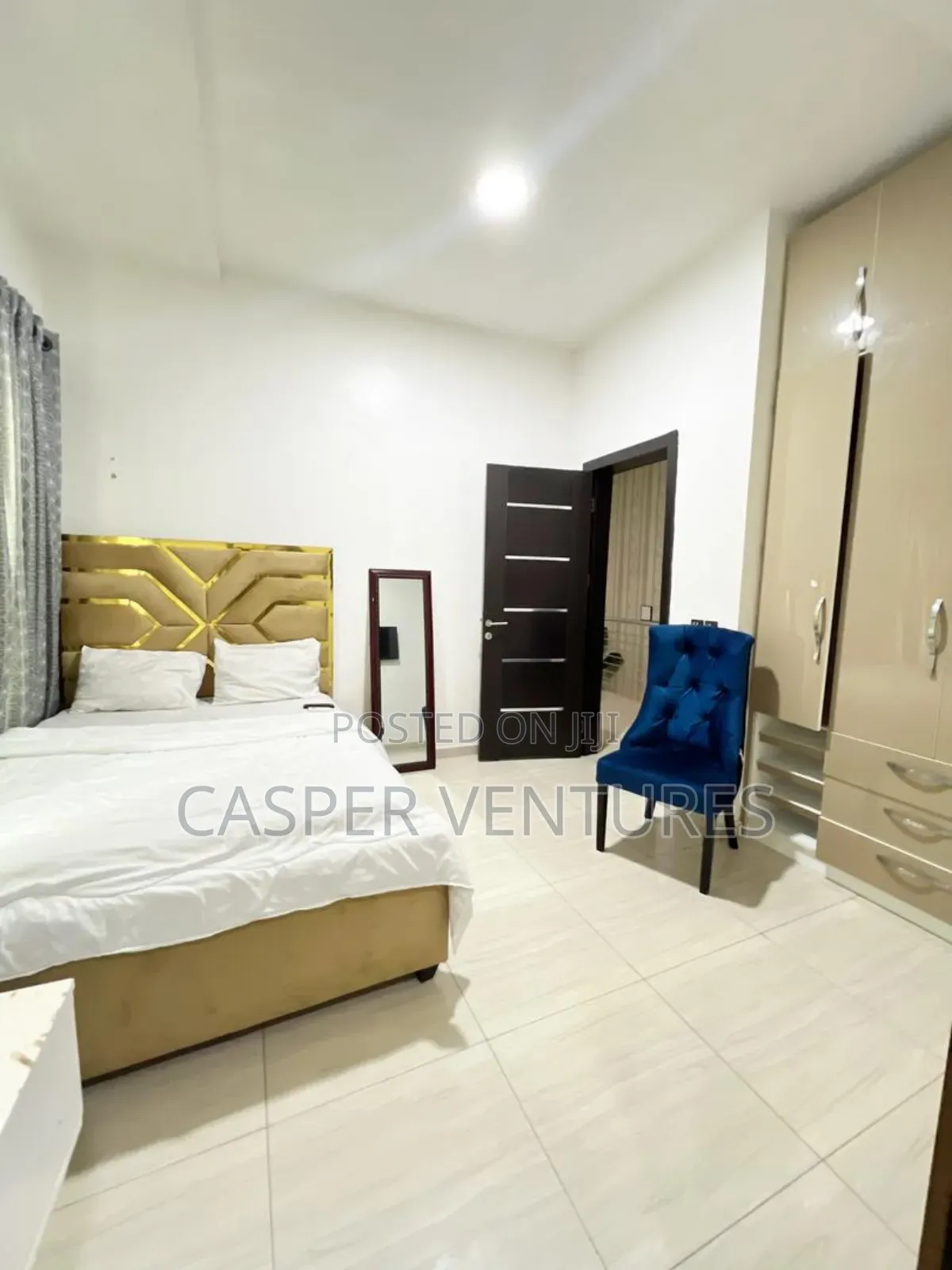 Spacious and Ecstatic Apartment in Agungi