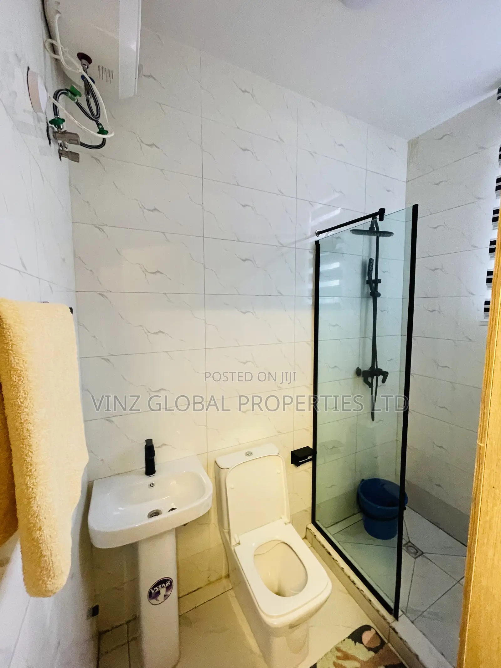 Newly Built 2 Bedroom Apartment With 24hrs Power Ps5 in Lekki