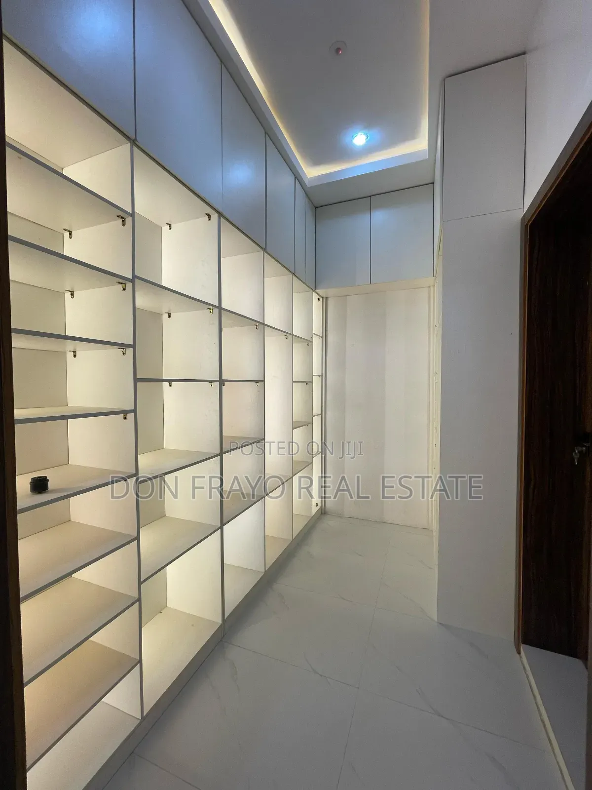 Luxury 3beds Service Apartment at Idishin Jericho in Jericho