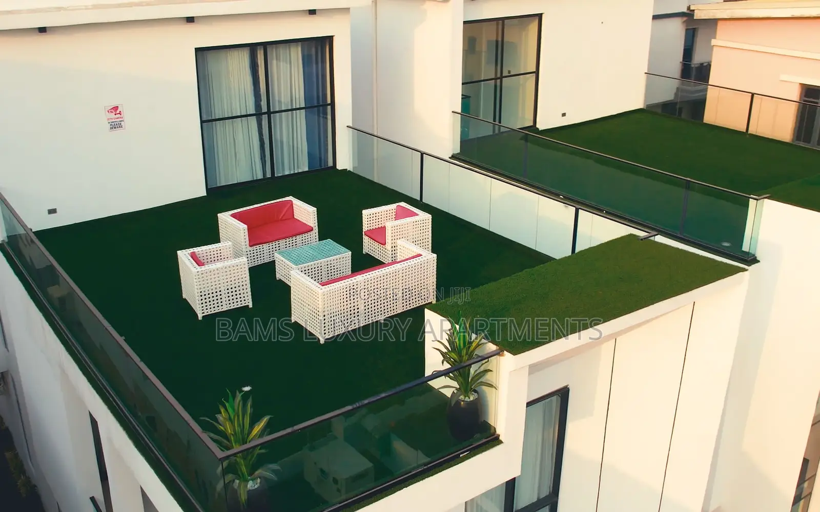 Cinema, Snooker Table Tennis,Ps4 and Swimming Pool in Chevron