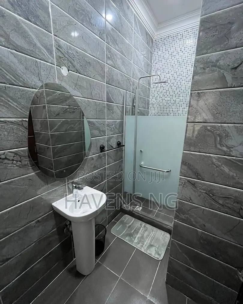 Beautiful 3-Bedroom Apartment Available for Shortlet in 1004