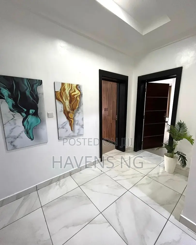 Beautiful 3-Bedroom Apartment Available for Shortlet in 1004