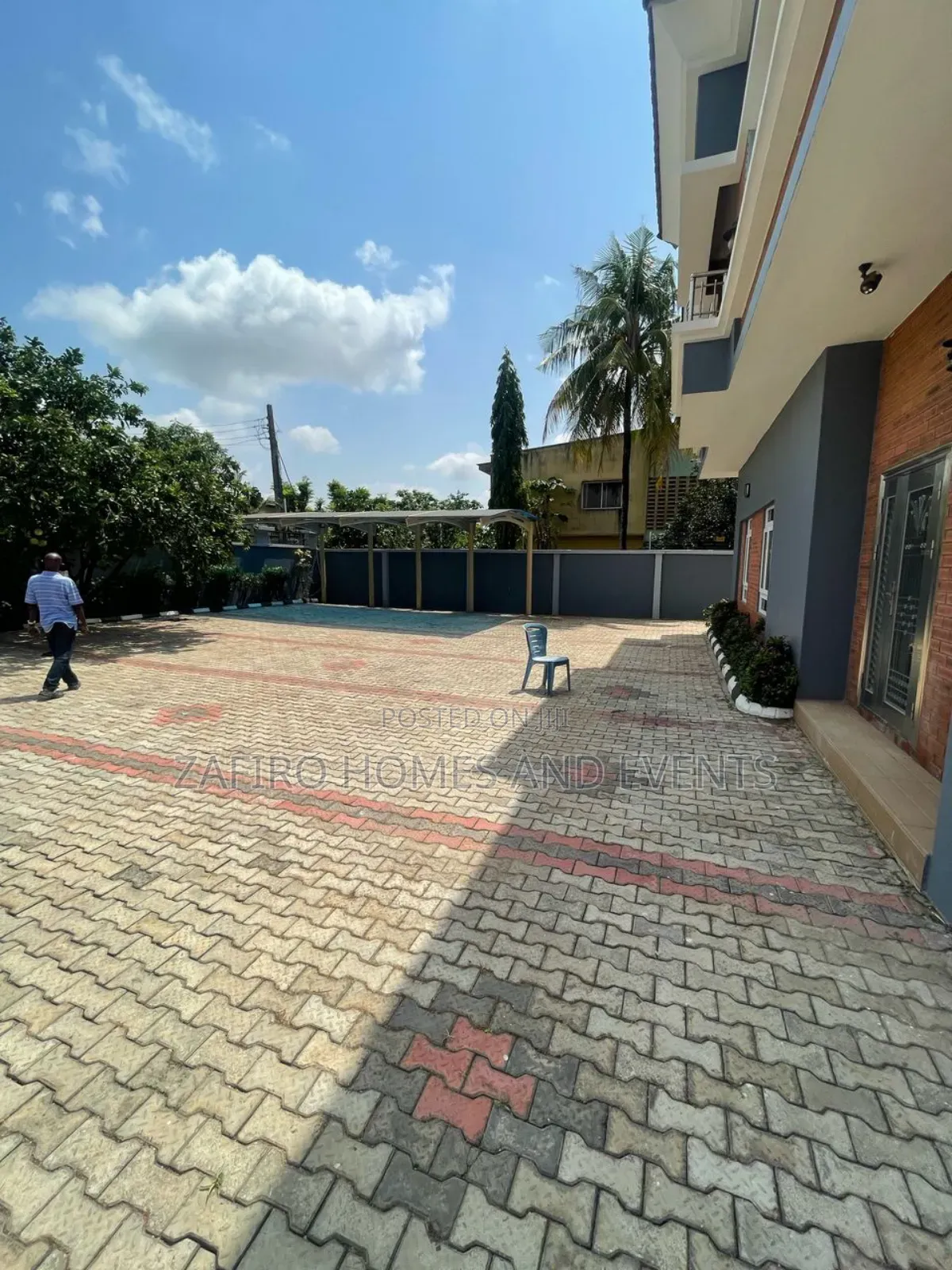 Room and Parlor Shortlet Apartment at Aree New Bodija in Ibadan