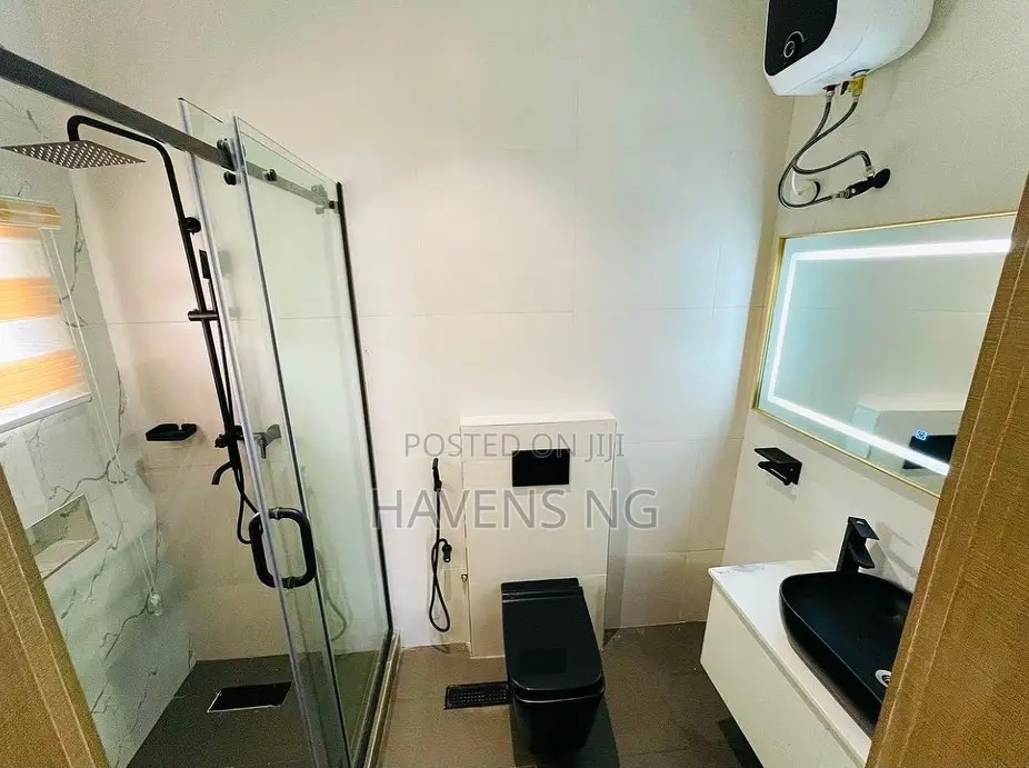Luxurious 1-Bedroom Penthouse Condo in Maitama, Abuja in Maitama