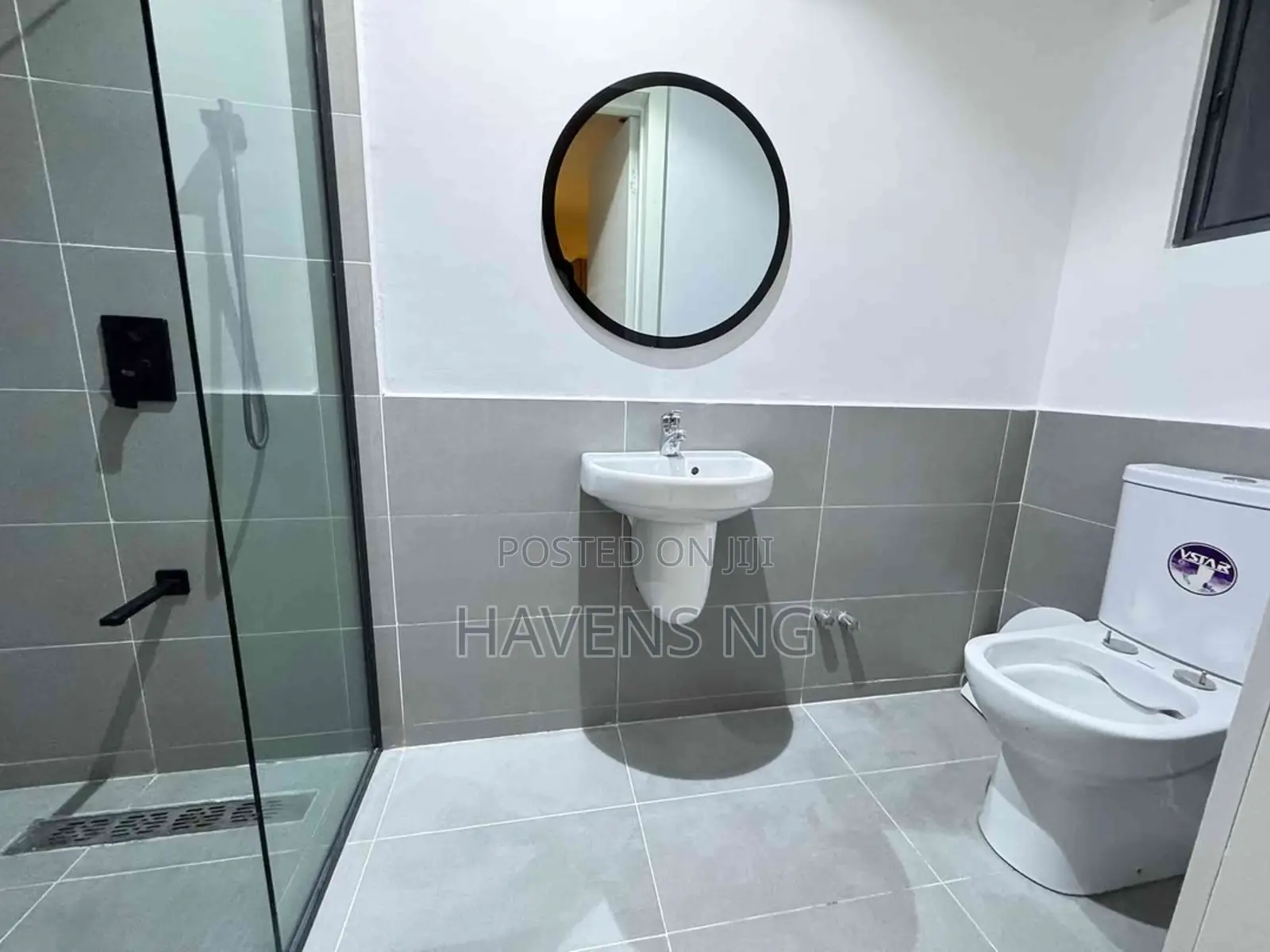 Vineyard: Luxury 3-Bedroom Terrace in Ikate in Ikate