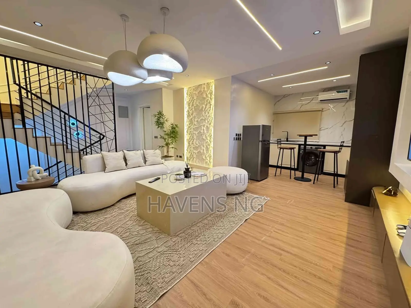Vineyard: Luxury 3-Bedroom Terrace in Ikate in Ikate