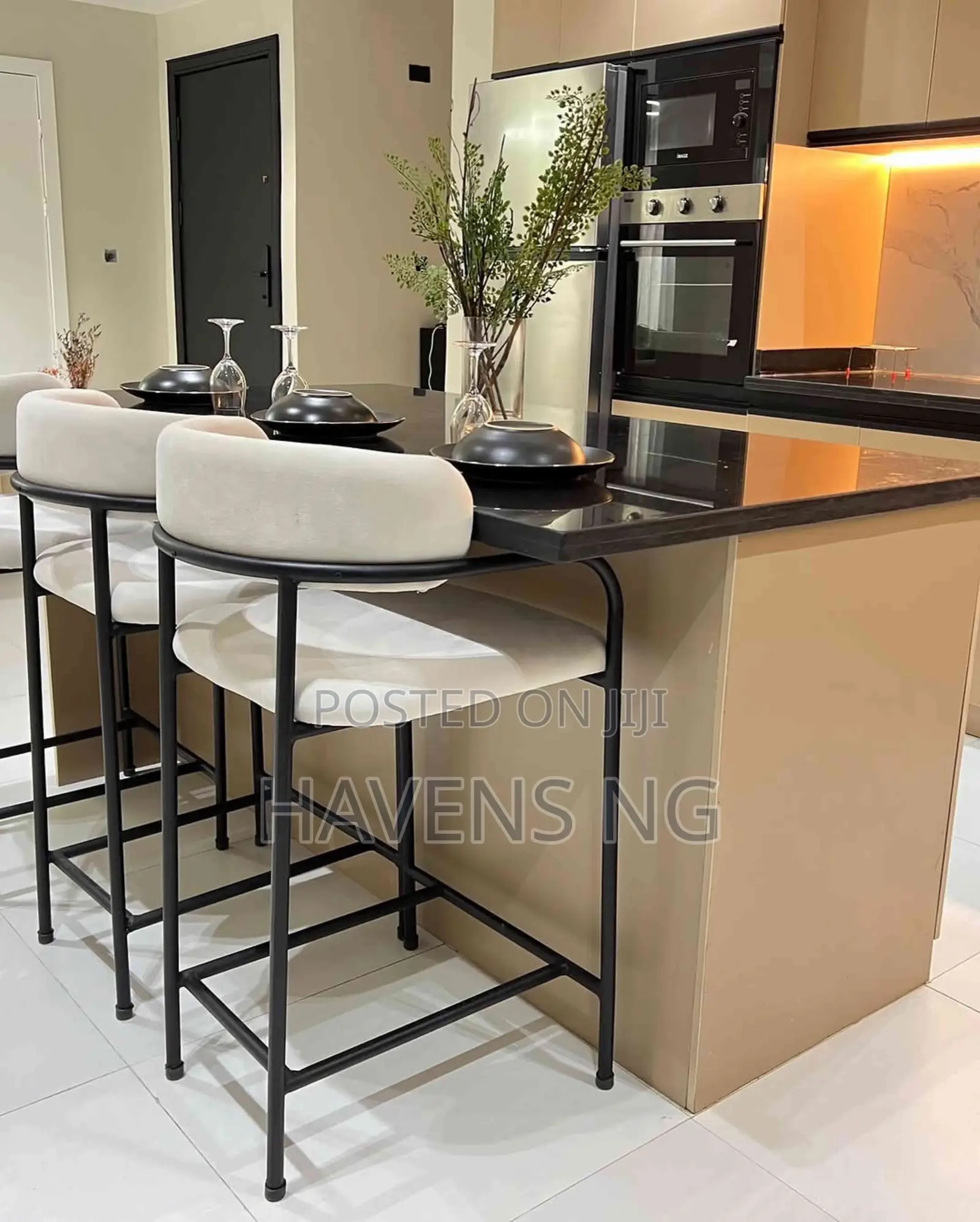 Luxury 2-Bedroom Penthouse in Ikate in Ikate