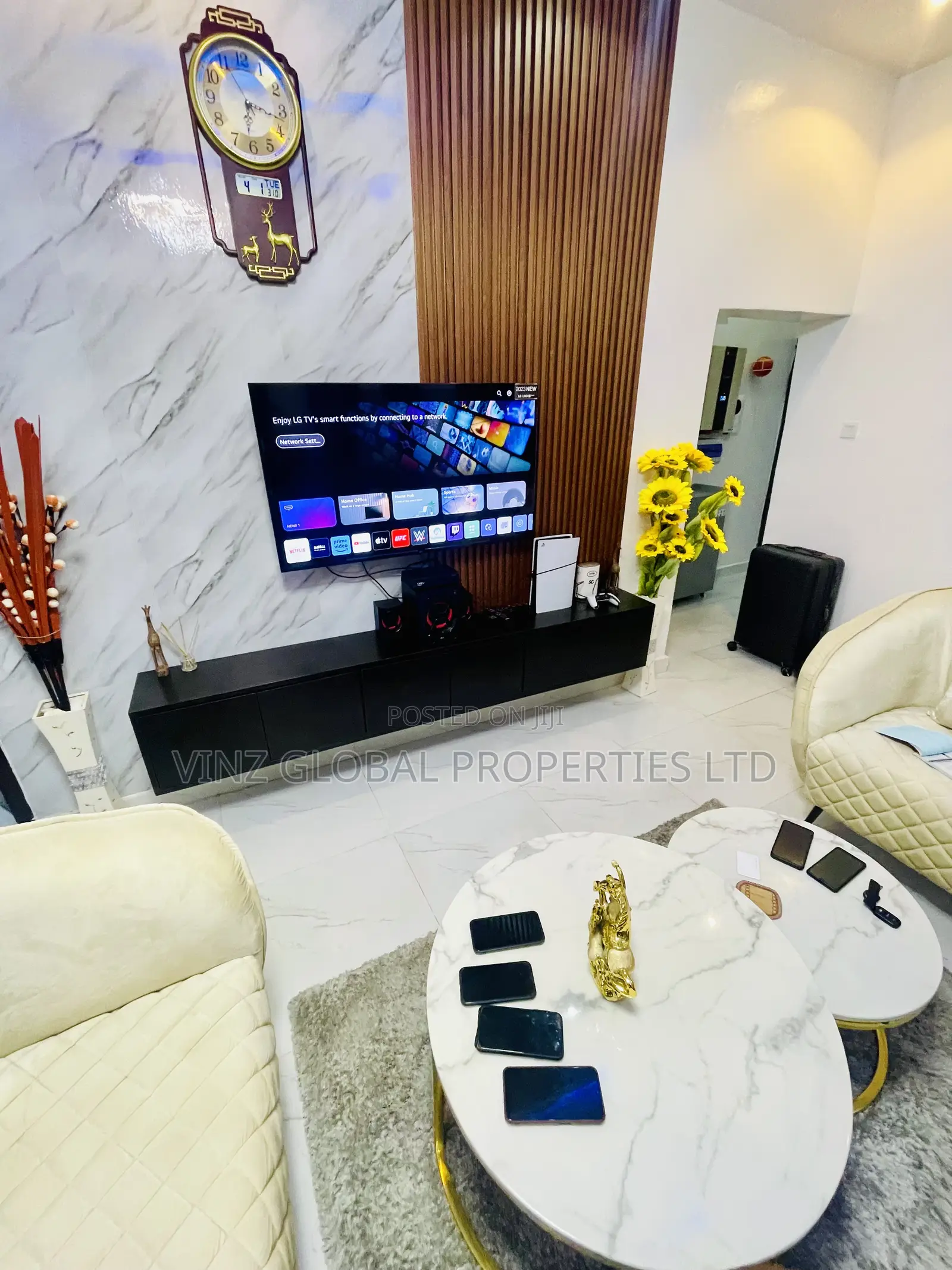 Stunning 1 Bedroom Apartment With Ps5, Solar Inverter in Ajah