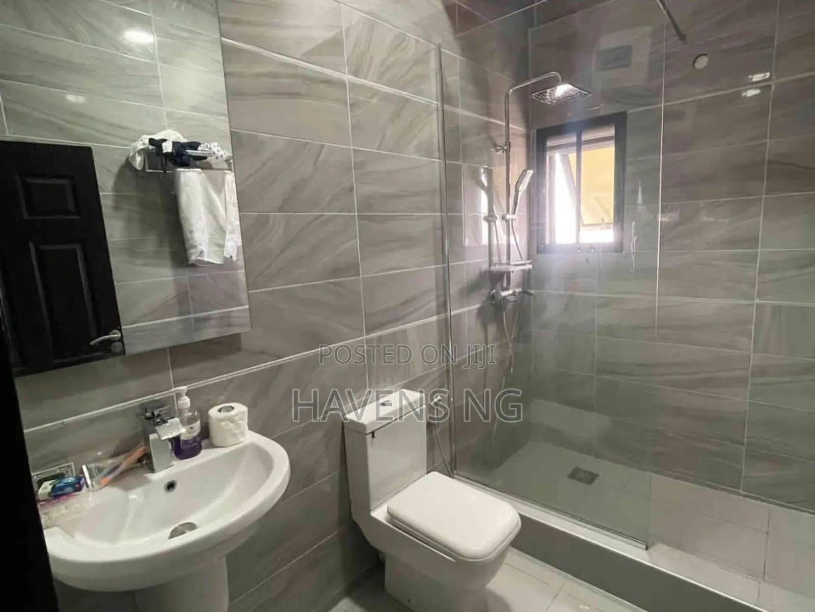 1-Bedroom Apartment in Victoria Island in 1004