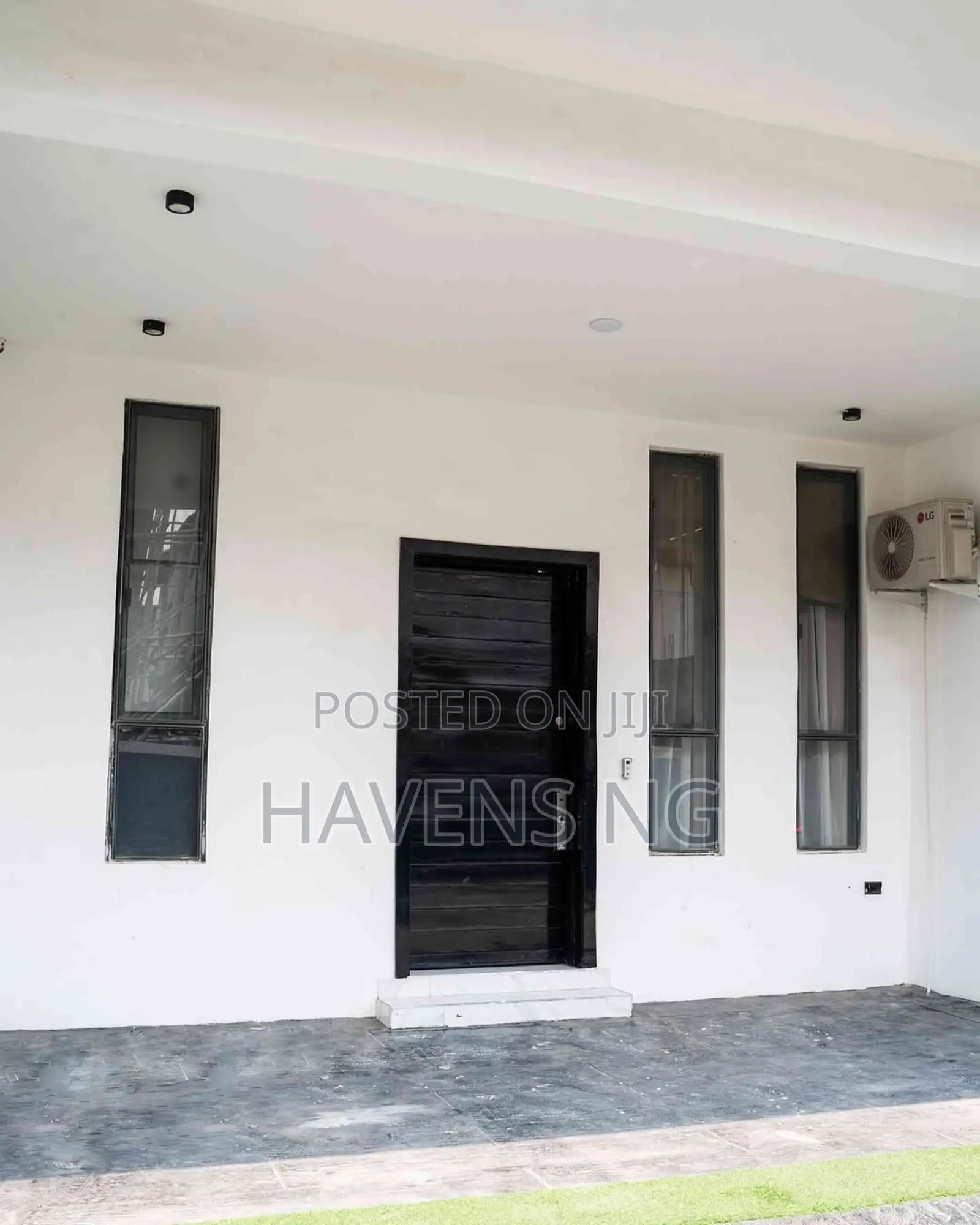 Contemporary 3-Bedroom Duplex in Osapa in Osapa london