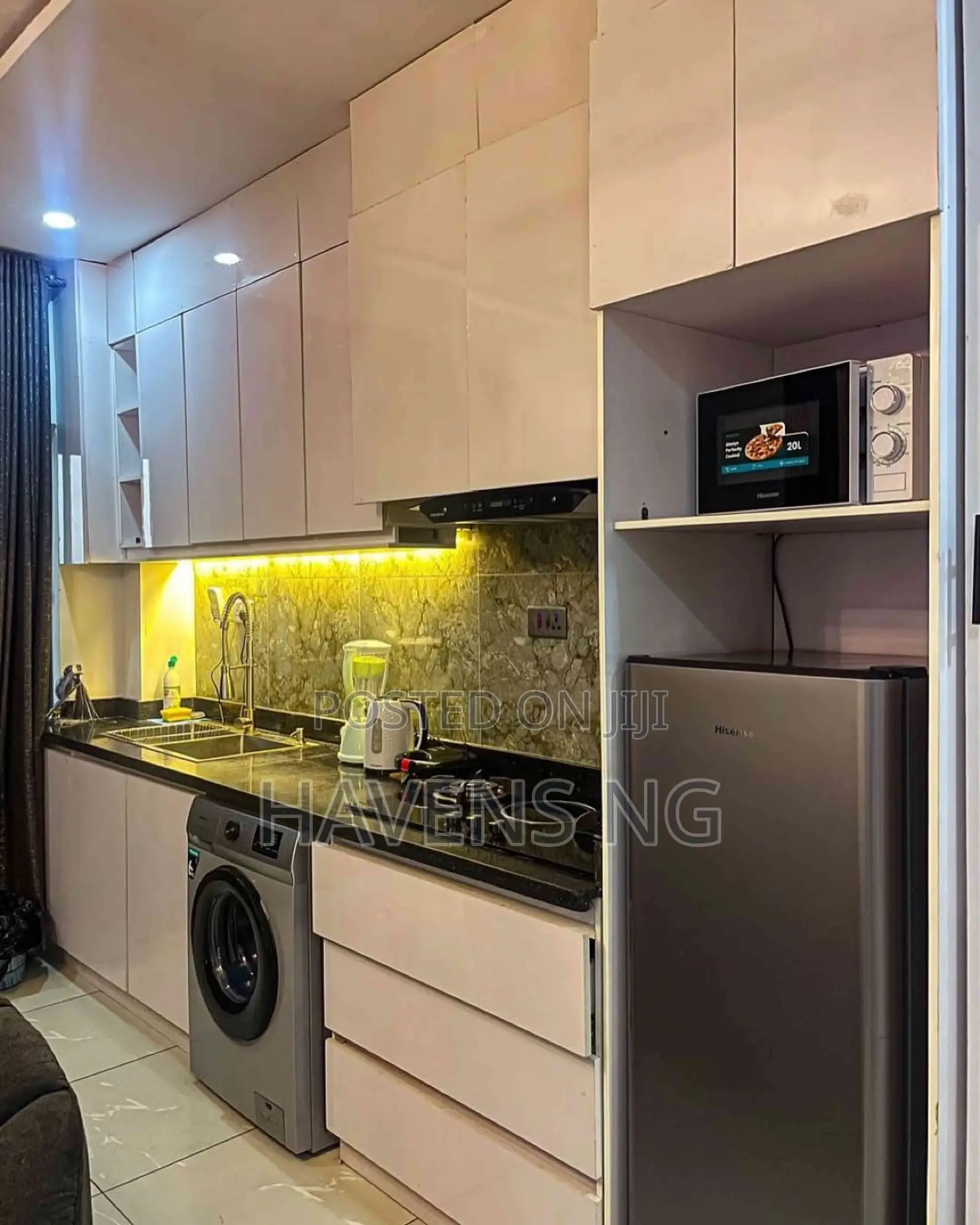 Charming 1-Bedroom Flat for Shortlet in Ikate, Lekki, Lagos in Ikate