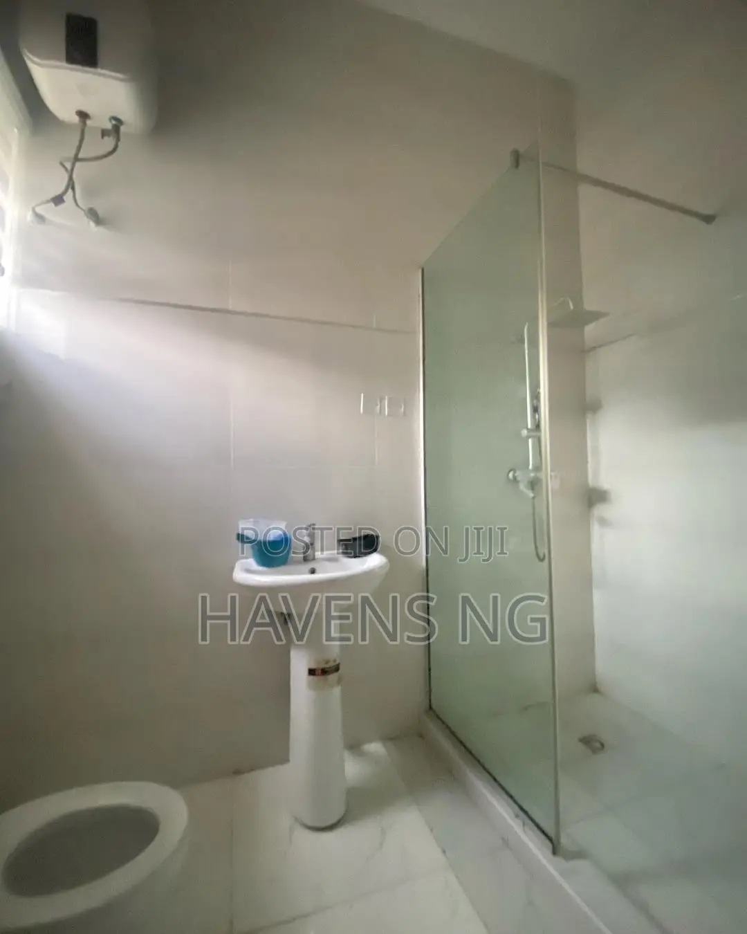 Well-Furnished 5-Bedroom Fully Detached Duplex With Bq in Sangotedo