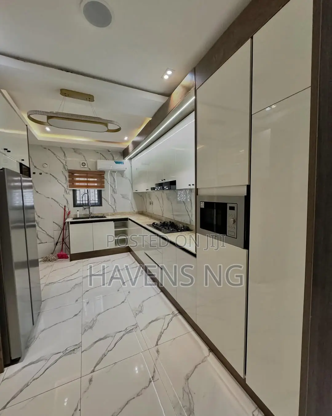 Beautiful 3 Bedroom Apartment Available for Shortlet in Katampe (Main)