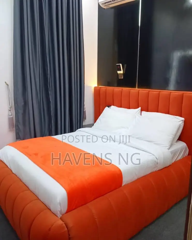 A Luxury 1-Bedroom Apartment in Osapa london