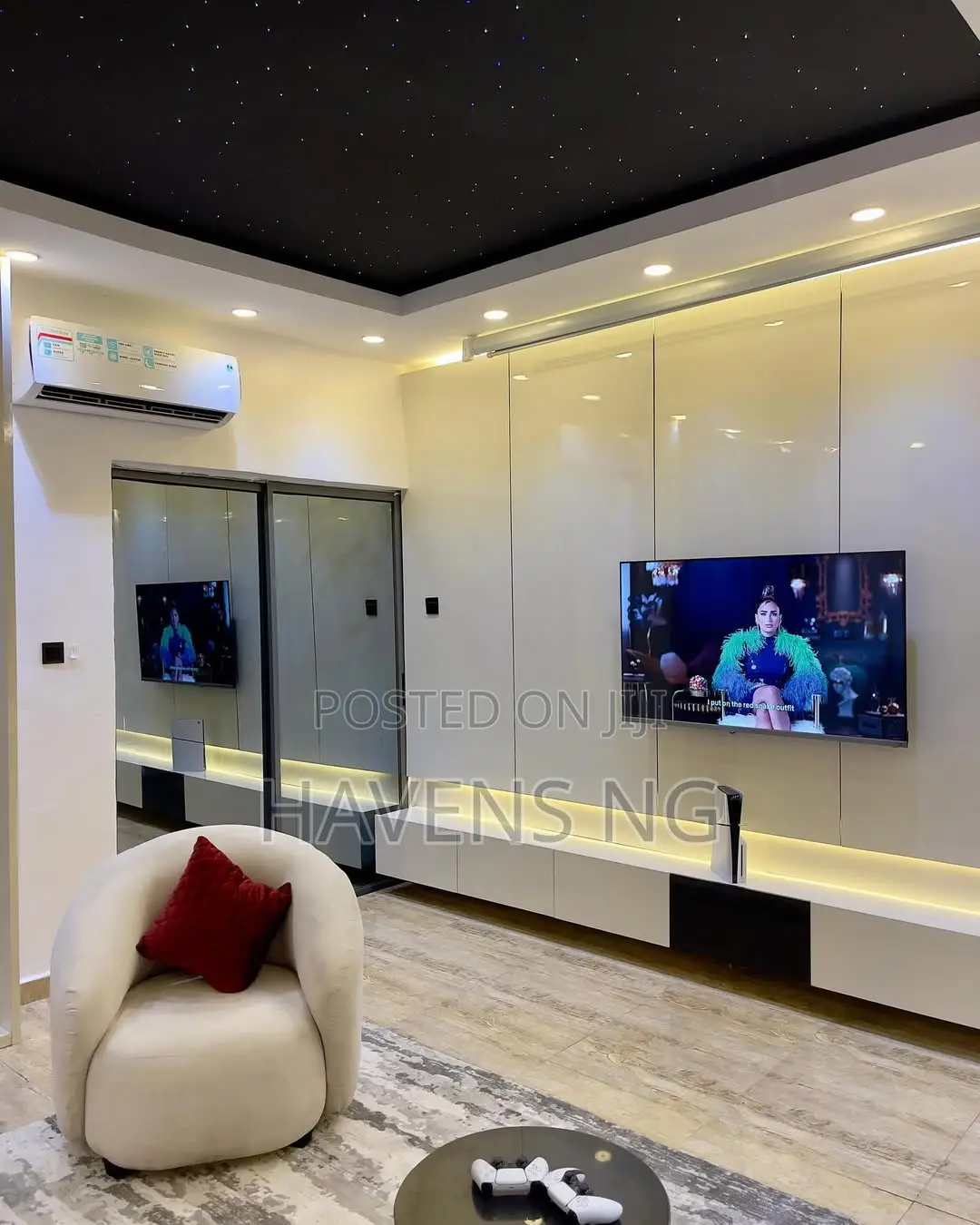 1-Bedroom Apartment With Cinema. in Ikate