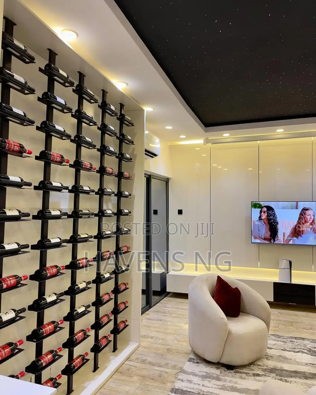 1-Bedroom Apartment With Cinema. in Ikate