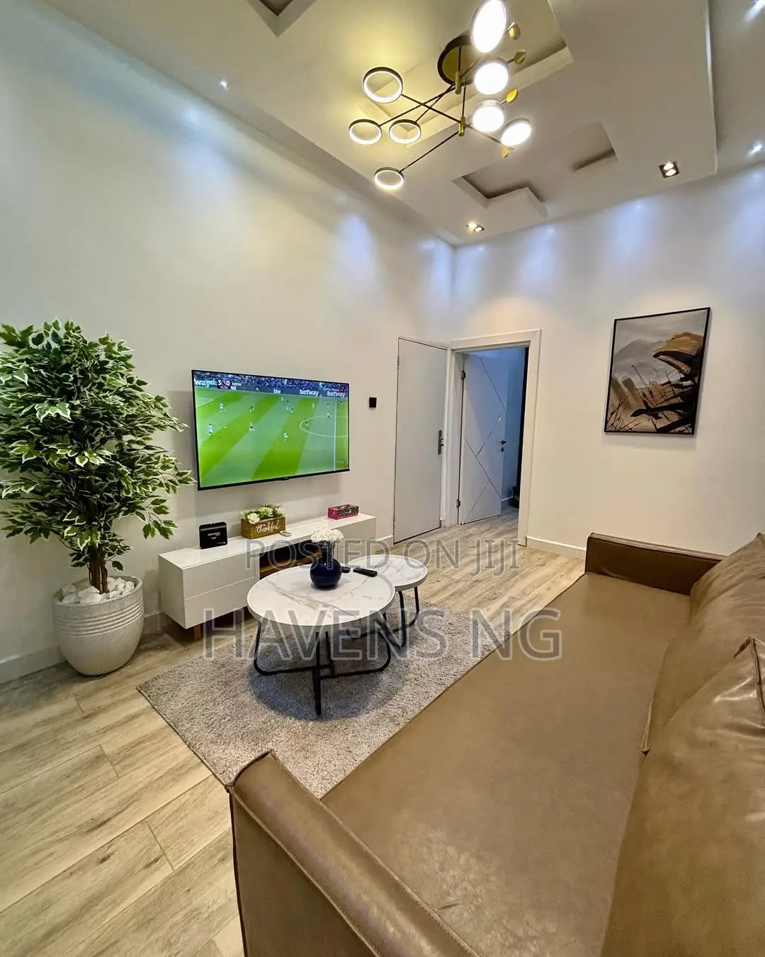 Beautiful One Bedroom Serviced Apartment Available in Wuye