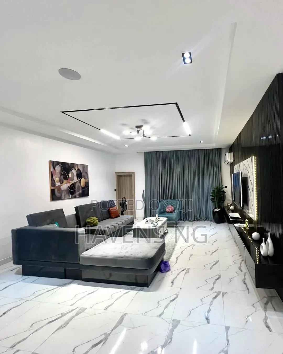 Stunning Three Bedroom Apartment in Wuye