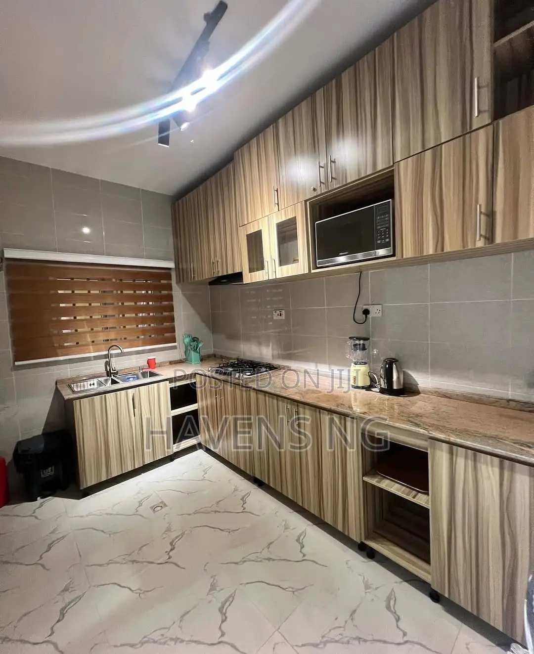 Exquisite 2-Bedroom Serviced Apartment. in Jahi