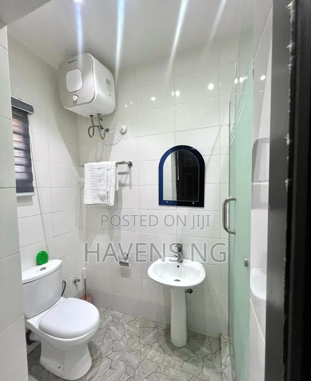 Exquisite 2-Bedroom Serviced Apartment. in Jahi