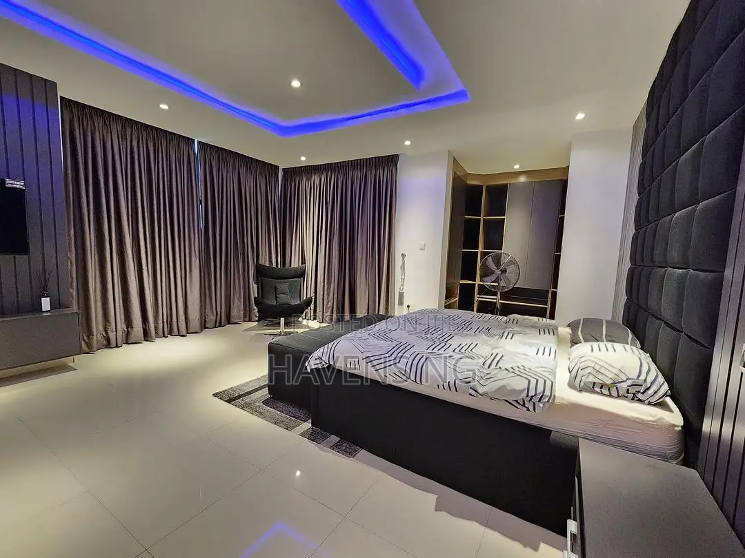 Luxury 3-Bedroom Penthouse Apartment in Ikate