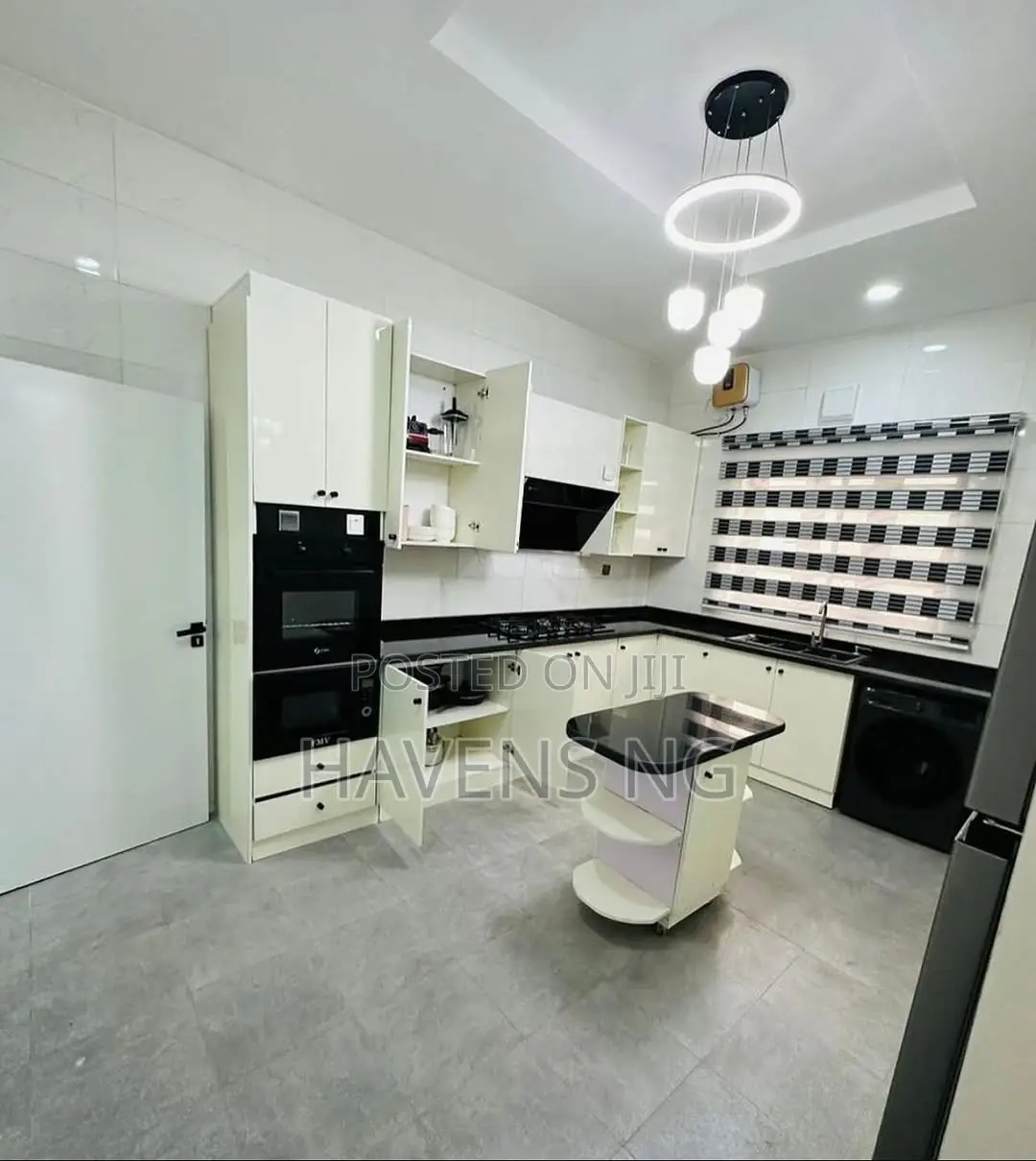 Cozy 4-Bedroom Standalone Luxury Apartment in Life Camp