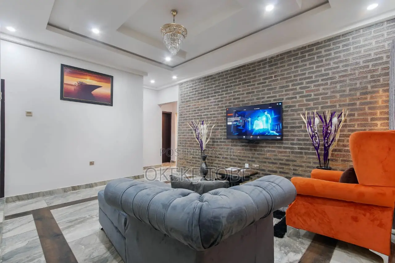 Three Bedroom Shortlet Apartment in Oregun