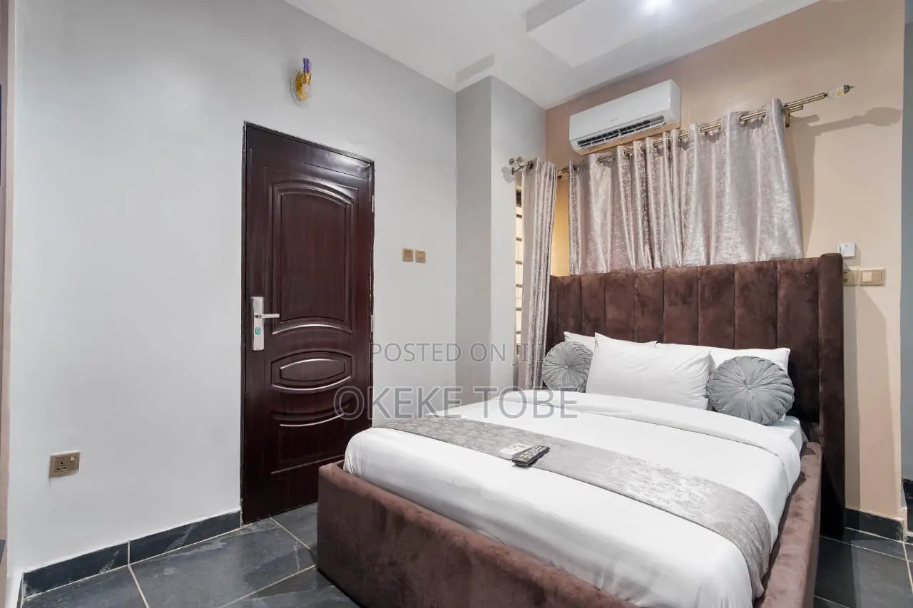 Three Bedroom Shortlet Apartment in Oregun