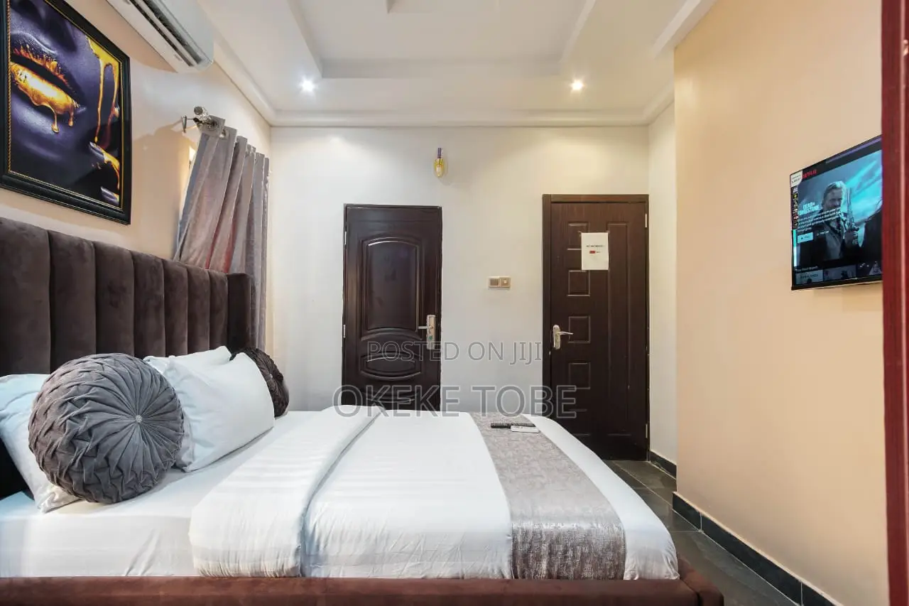 Three Bedroom Shortlet Apartment in Oregun
