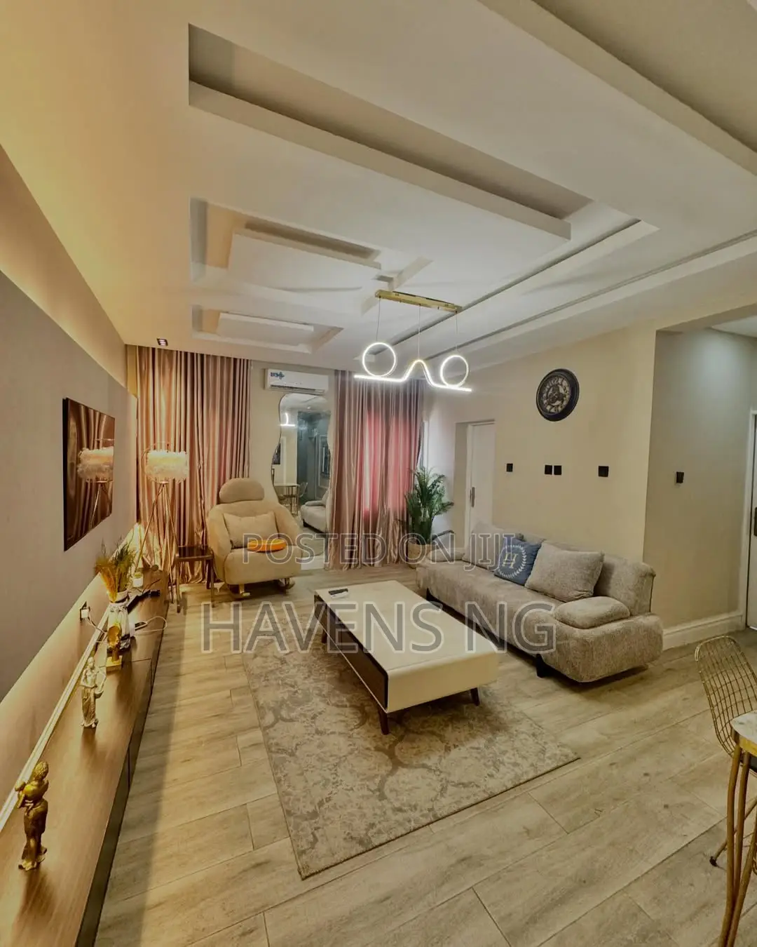 Modern 2-bedroom Apartment Available For Shortlet. in Wuye