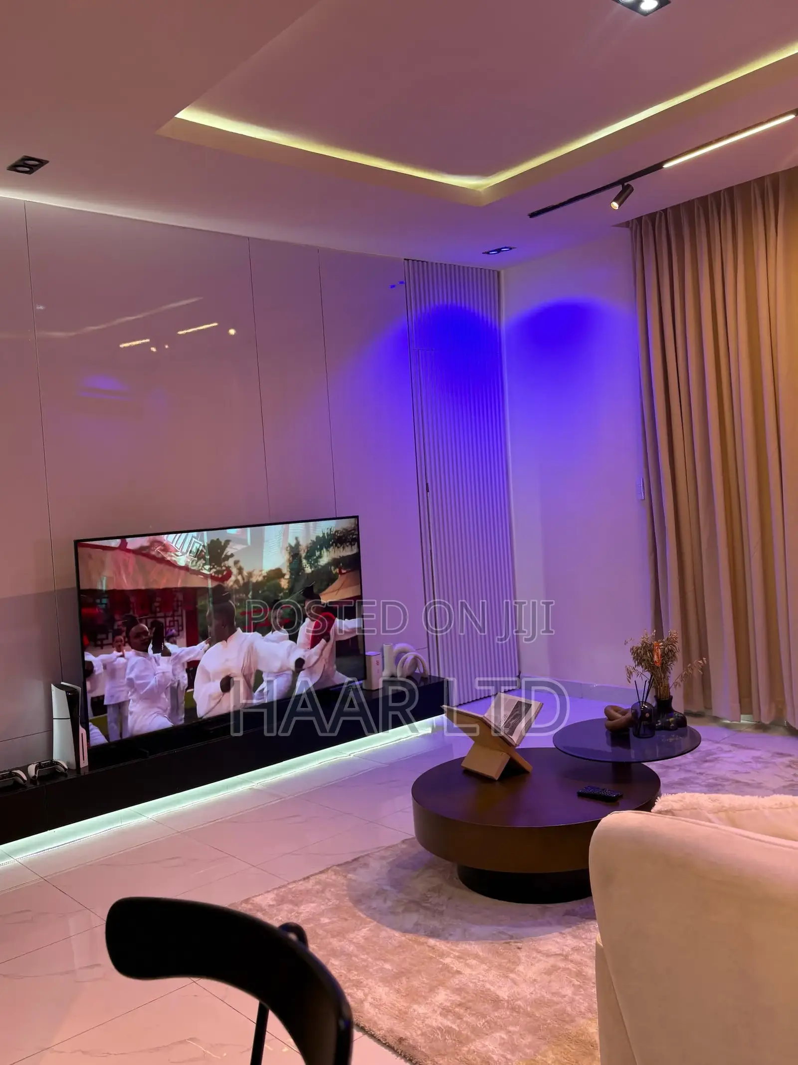 Beautiful and Luxurious 2 Bedroom Apartment. in Chevron