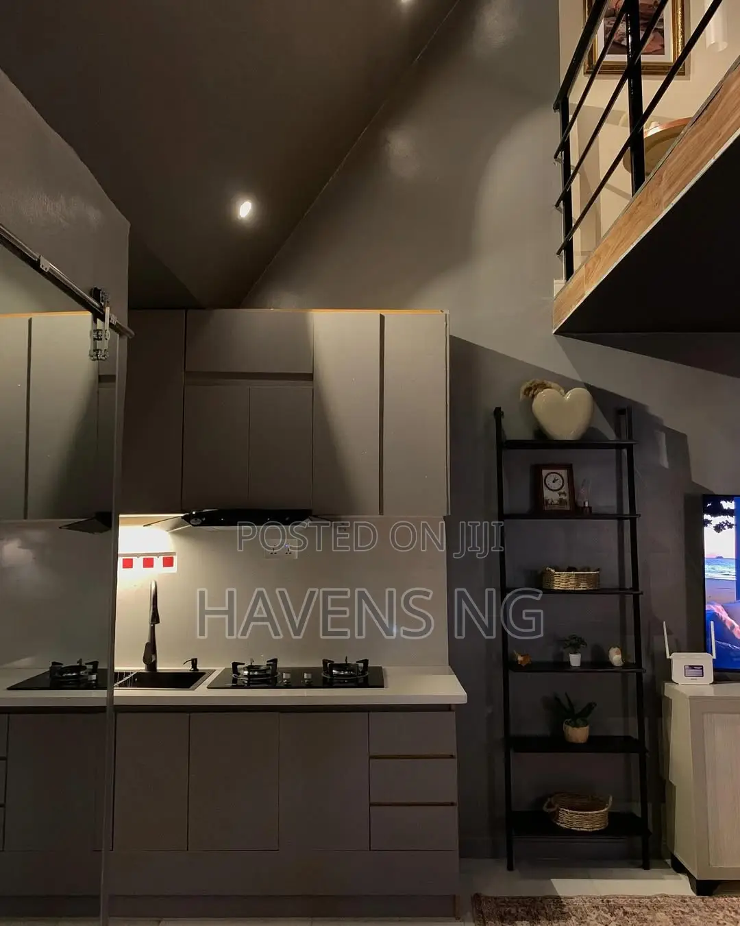 Helsinki Luxury 1-Bedroom Duplex Loft Apartment in 2nd Avenue Extension