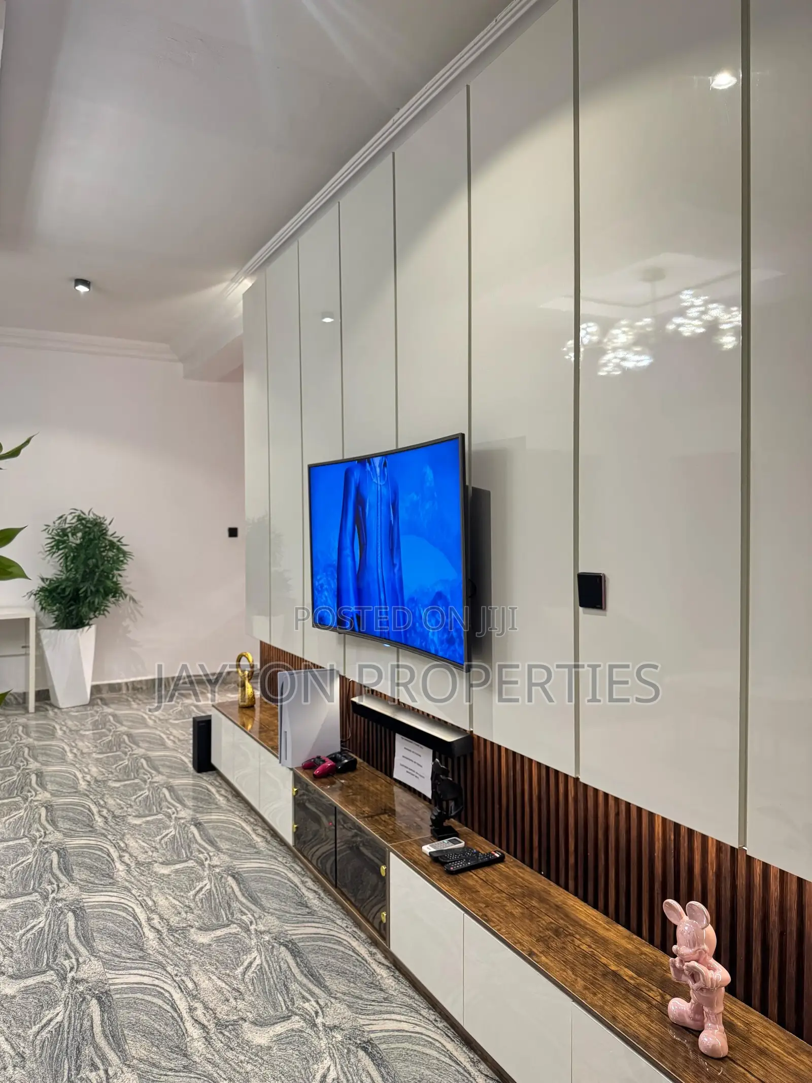 2 Bedroom Apartment in Jahi