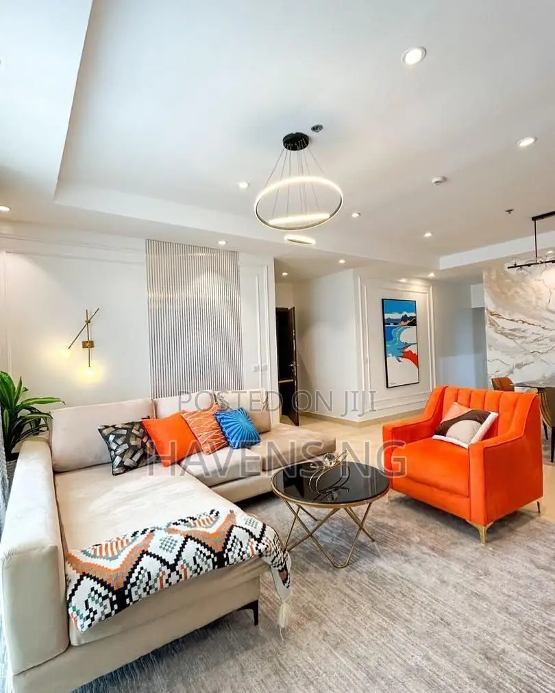 Luxurious 3 Bedroom Apartment. in Lekki Phase 1
