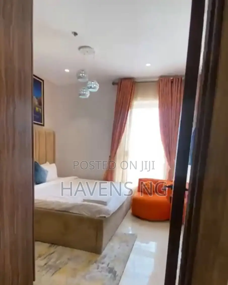 Luxurious 3 Bedroom Apartment. in Lekki Phase 1