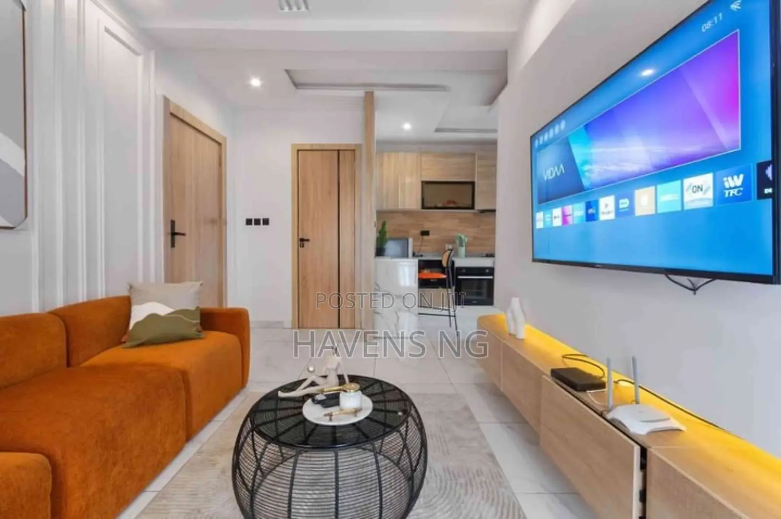 1 Bedroom Apartment With Ps5, and Two Balconies. in Ologolo