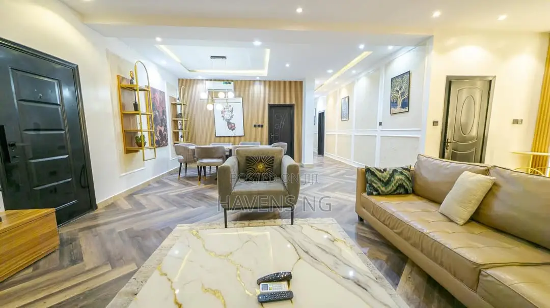 Luxury 3-Bedroom Apartment With Snooker Board, Swimming Pool in 2nd Avenue Extension