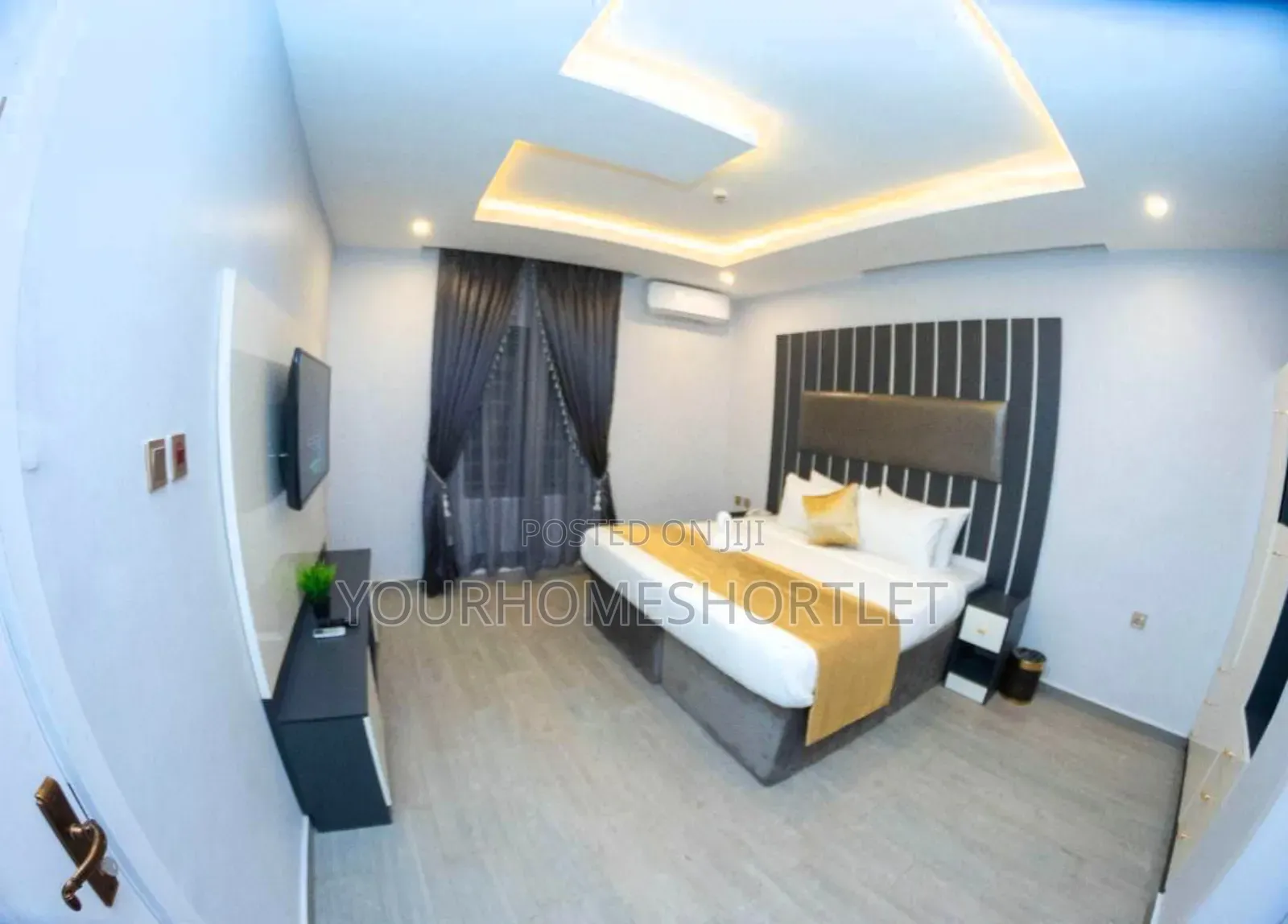 Luxury 4 Bedroom Self Compound That Allows Party in Opebi