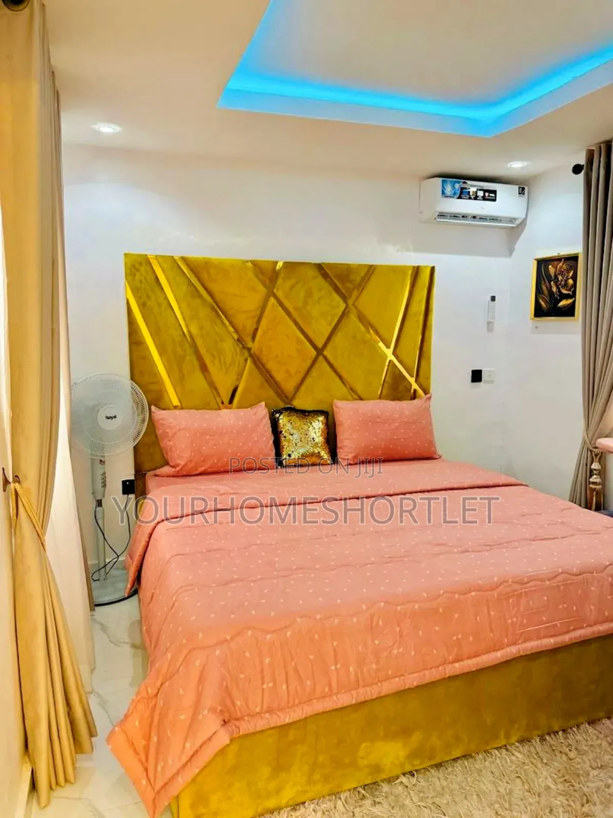 A Room and Parlor With Private Lounge Allows Get Together in Wempco Road